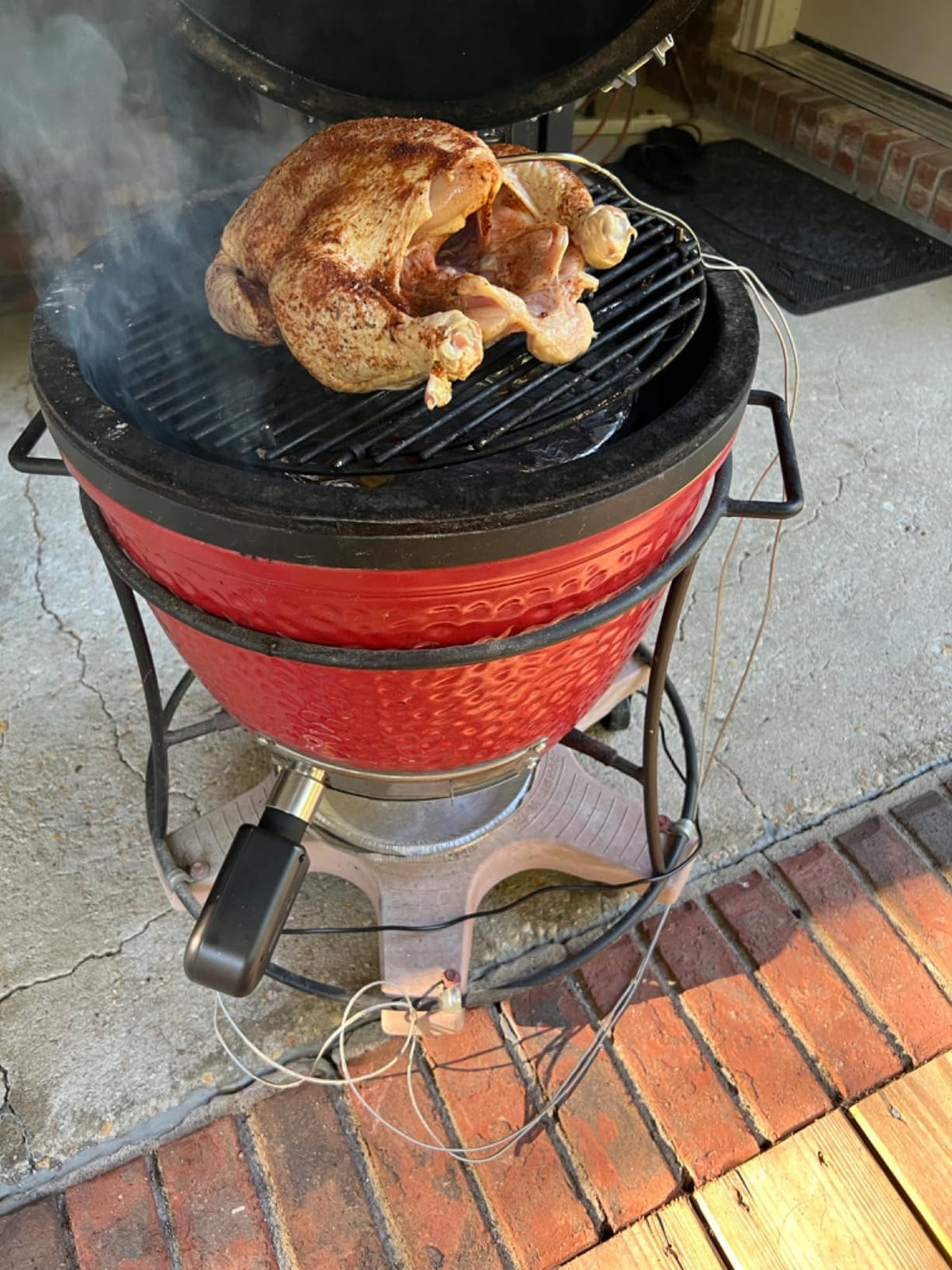 ISC-027BW on Kamado